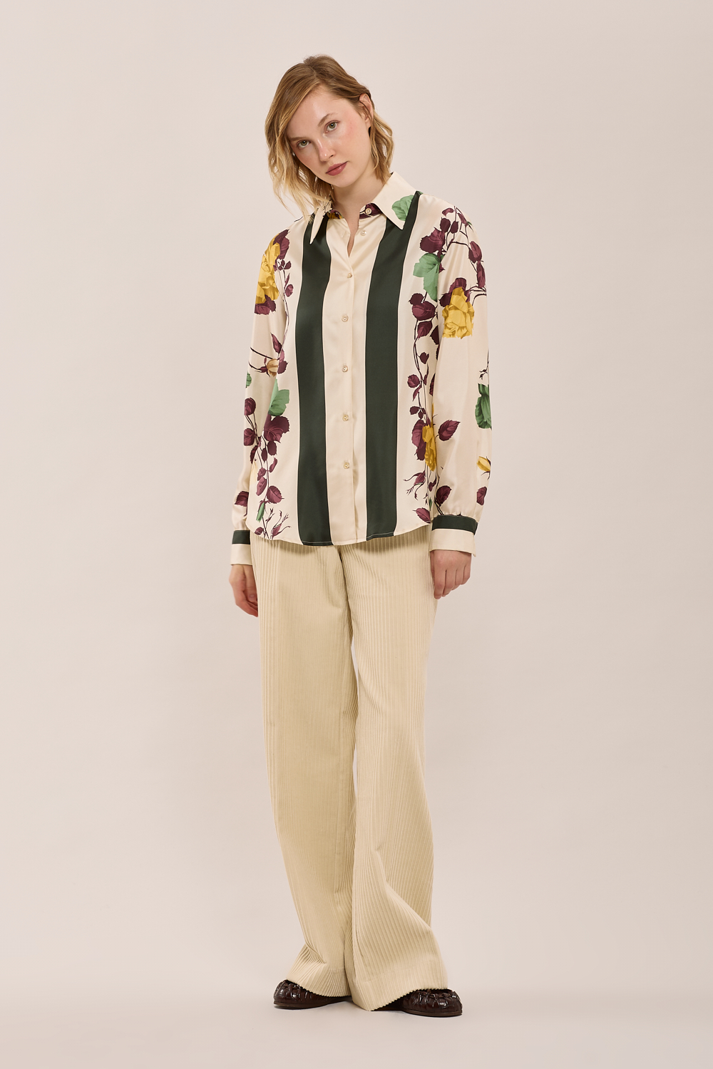 SERISD381270_822_A25,alt-2