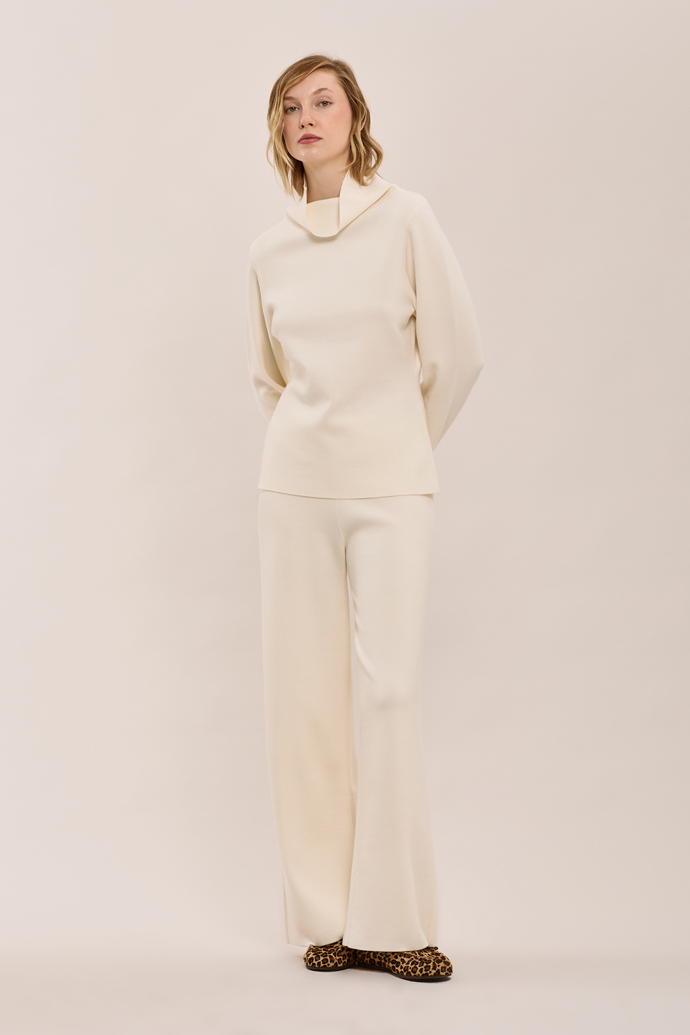 LOOK25D540906_002_A25