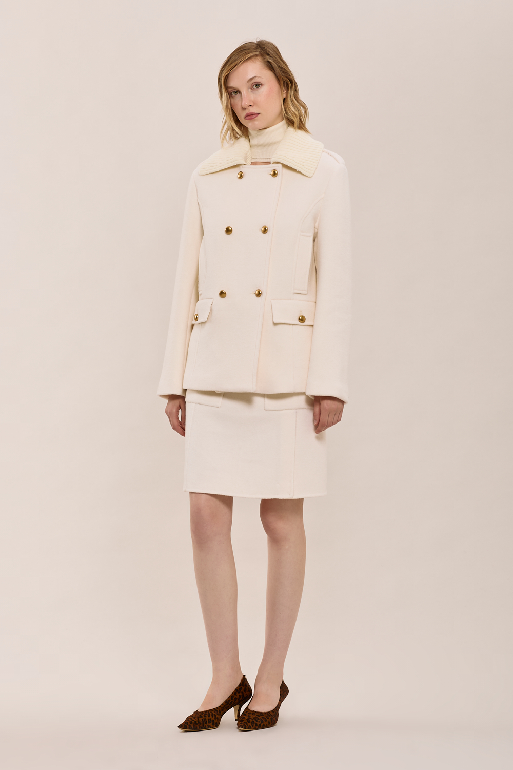 LEAK25D621540_002_A25