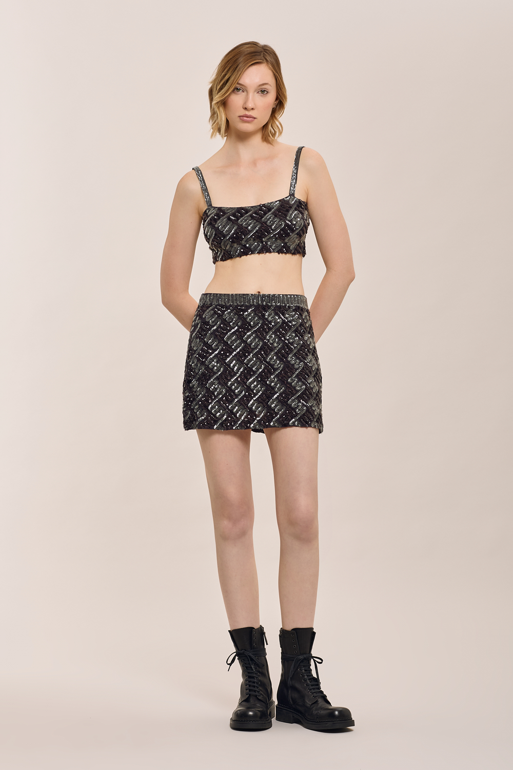 GEOMETRICD311682_820_A25