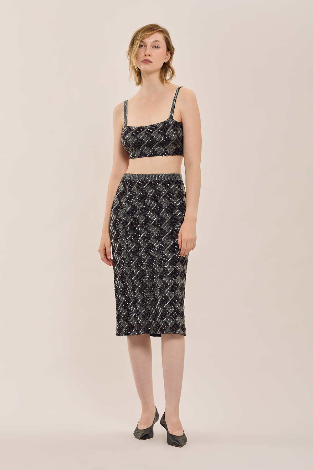 GEOMETRICD621542_820_A25,alt-1