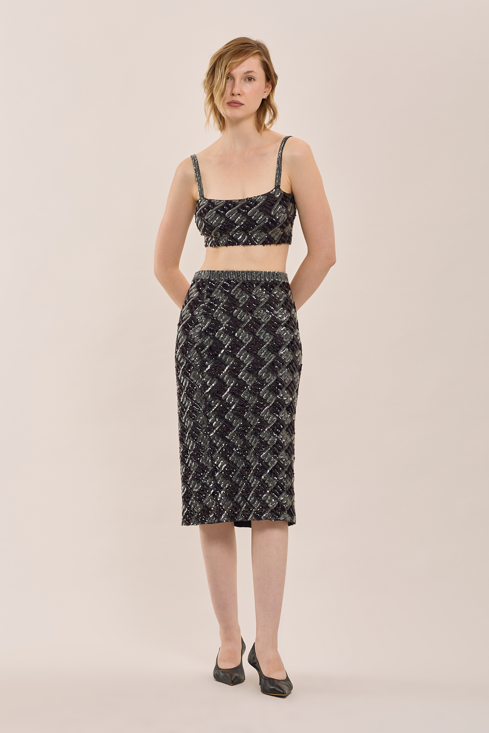 GEOMETRICD621542_820_A25,alt-2