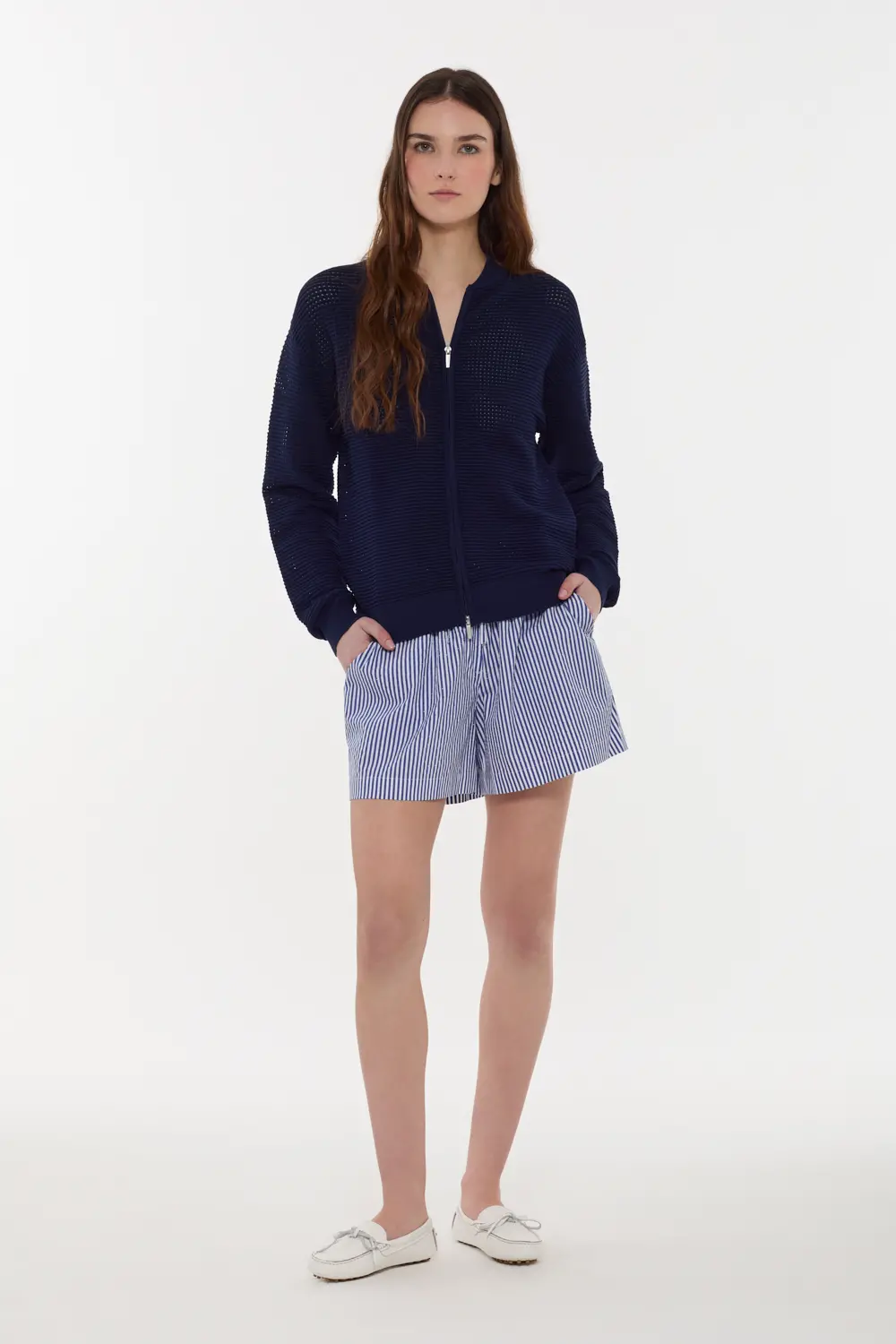 CASHINED210604_883_S26