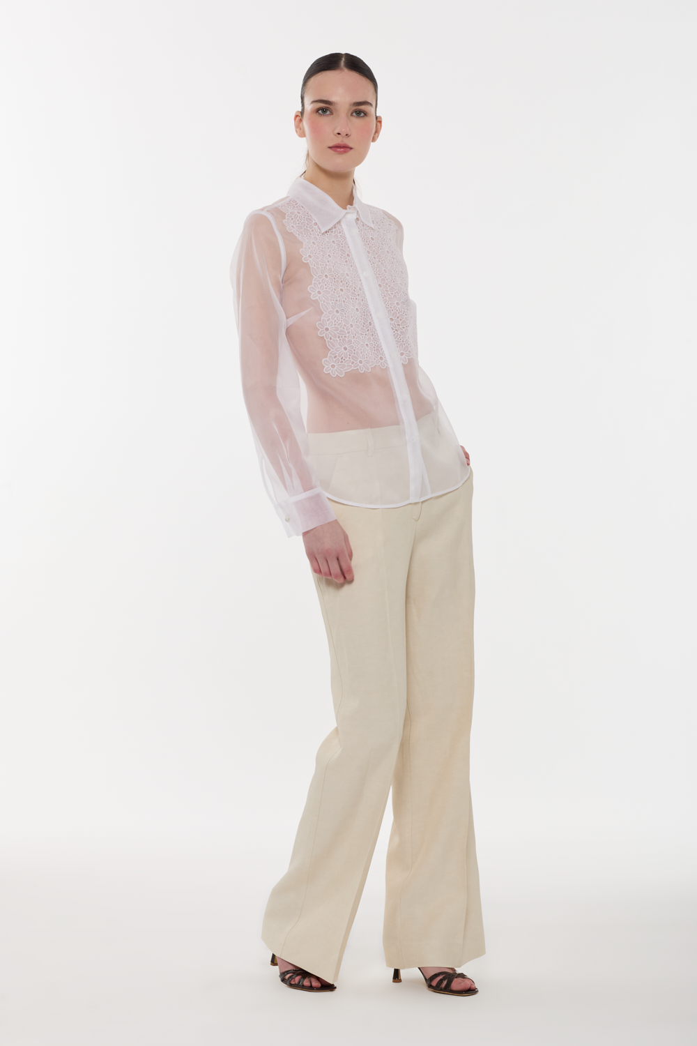 SHAKED381286_001_S26,alt-2