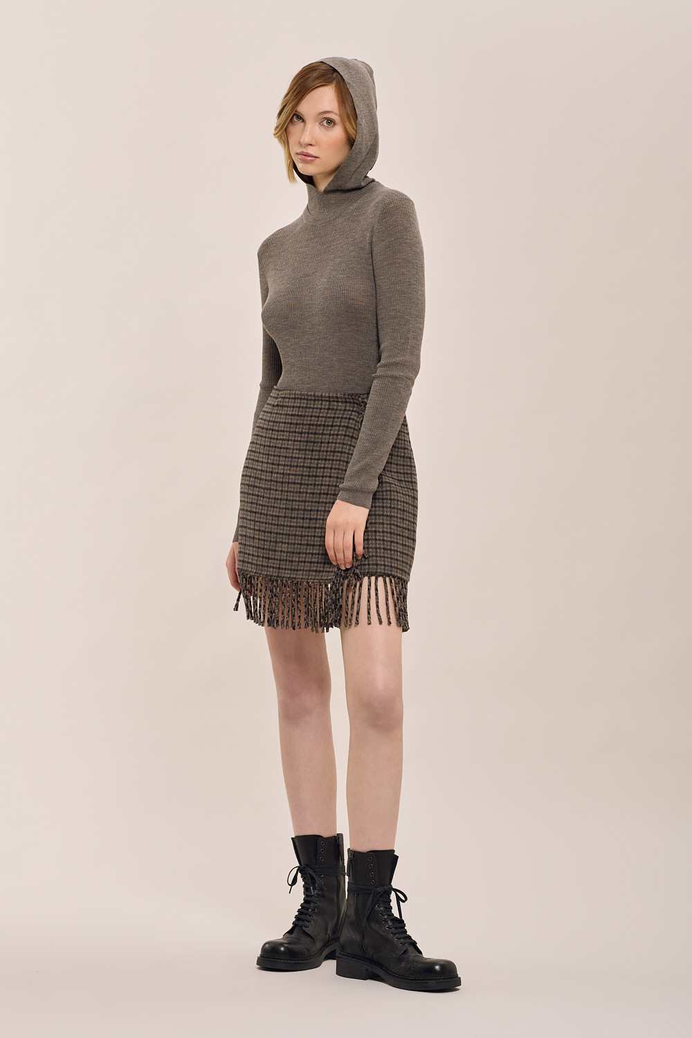 LEILA25D500713_024_A25,alt-1