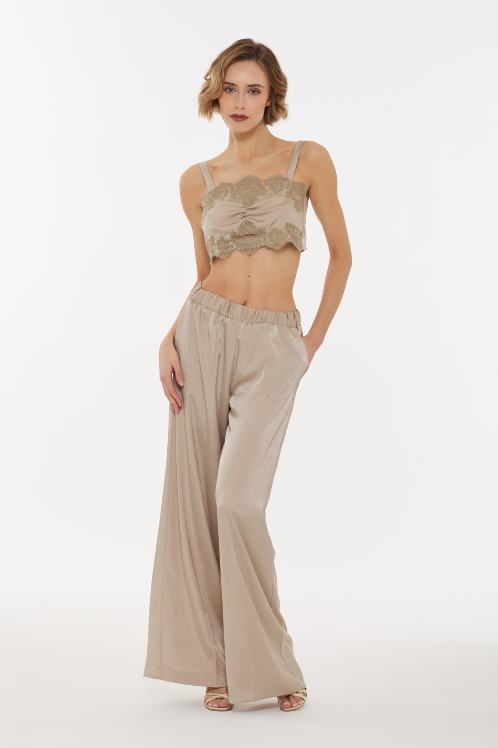 PAKYD313342_004_S26,alt-2