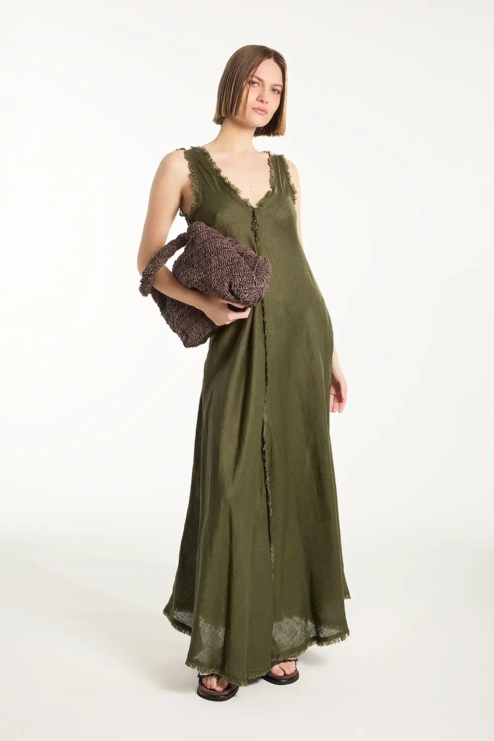 Search results for: 'Women's midi dresses'
