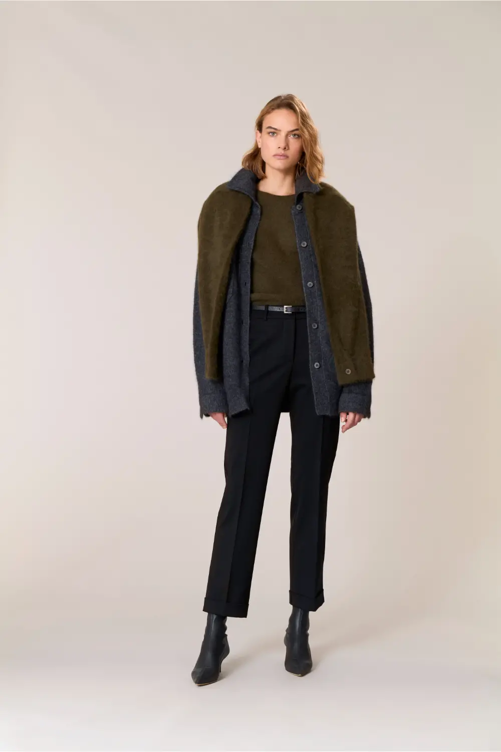 LILIUXY25D231495_013_A25