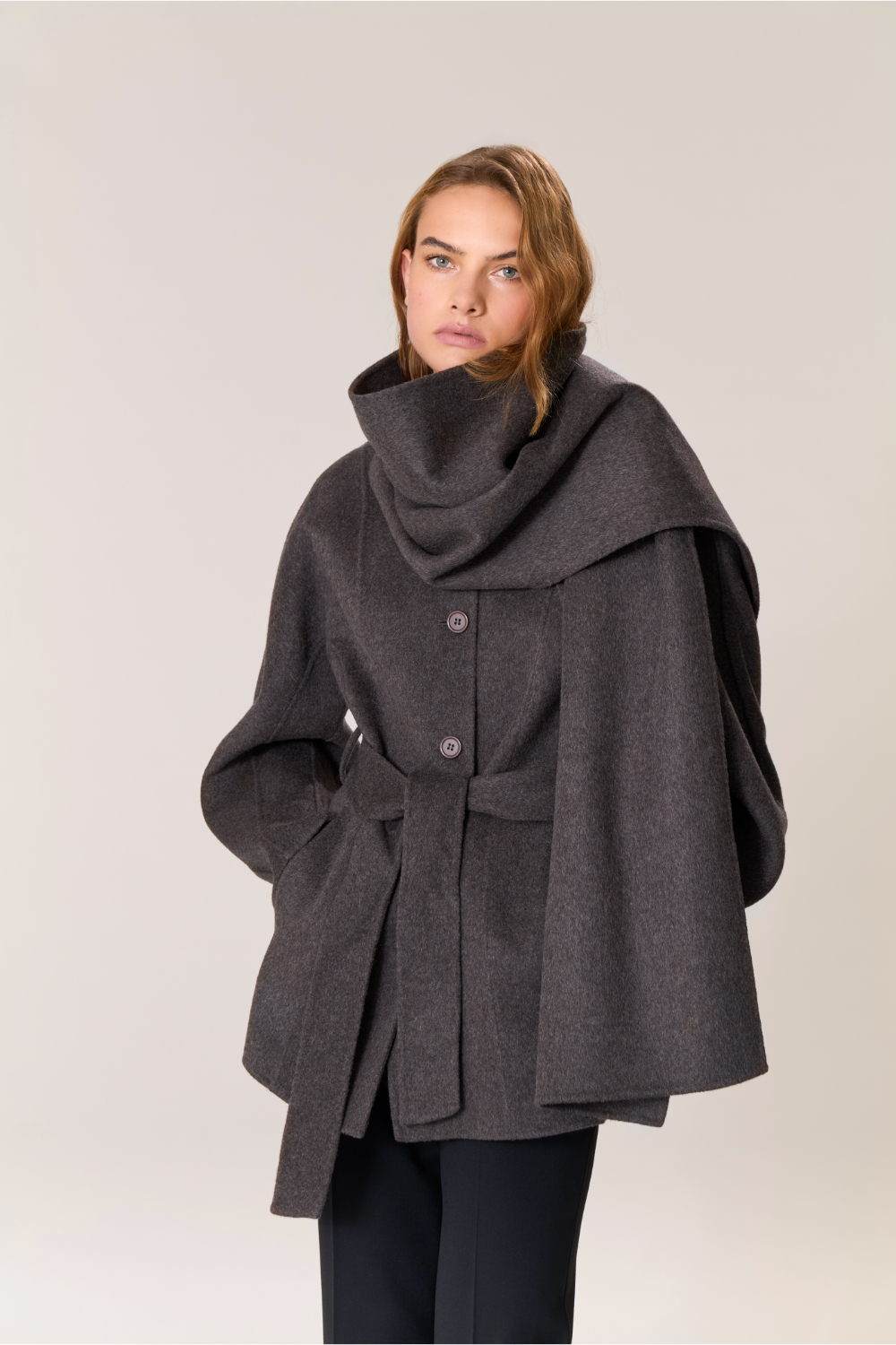 LEAK25D431746_886_A25,alt-1