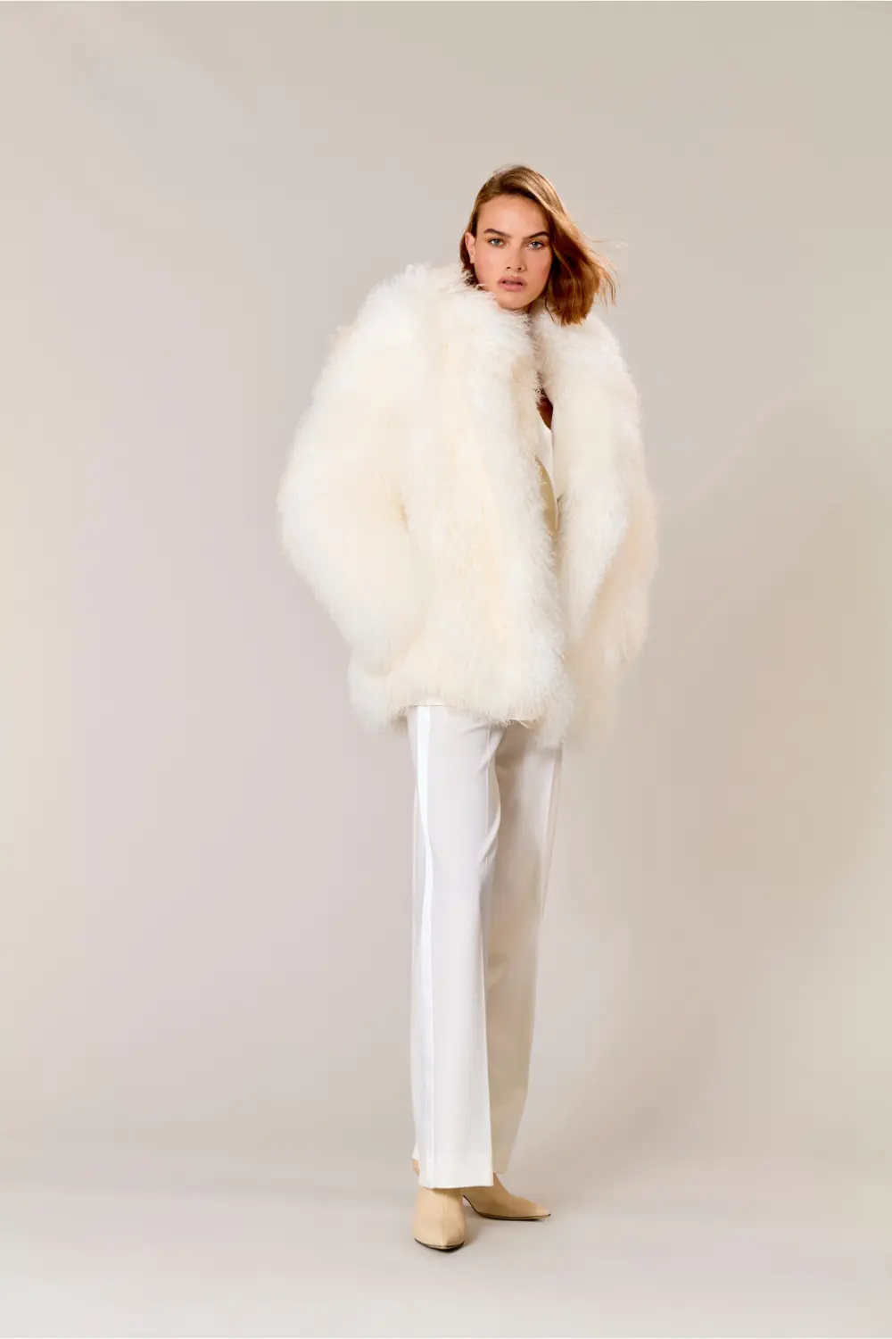 LILIUXY25D231491_002_A25