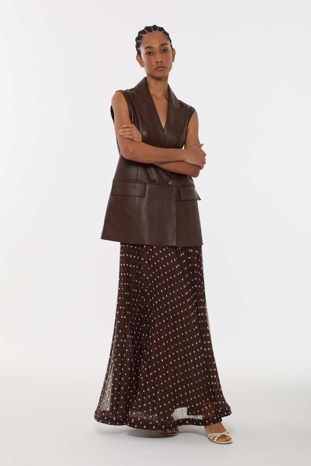 MACIOCK26D410579_008_S26