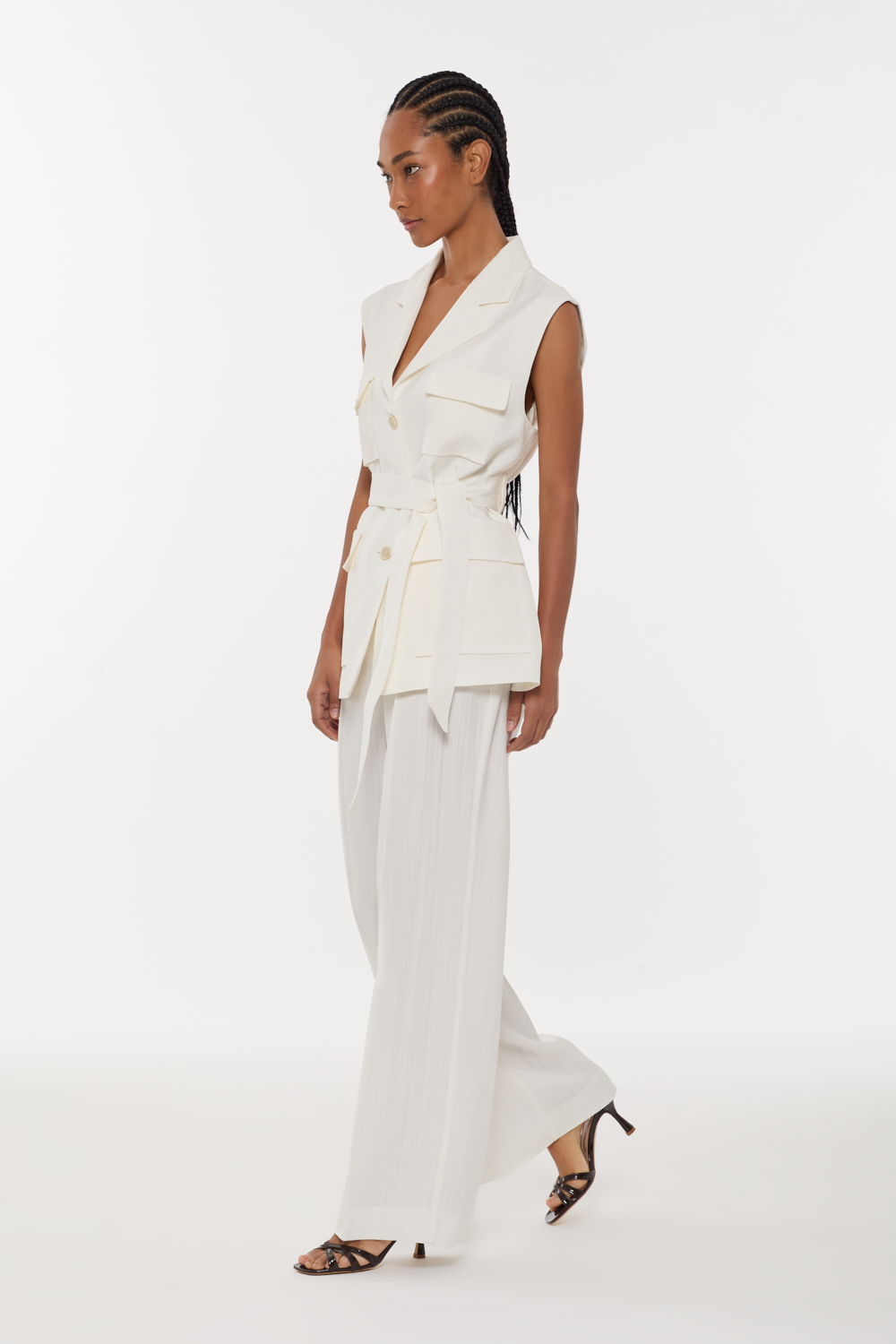 RANIAD410055_002_S26