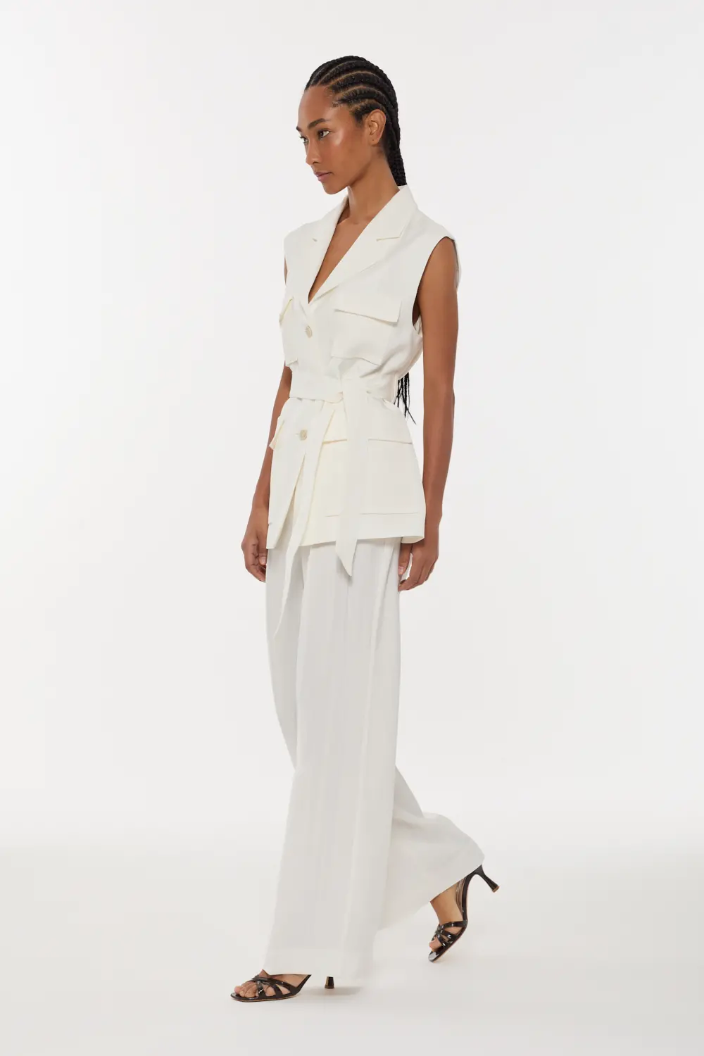 RANIAD410055_002_S26