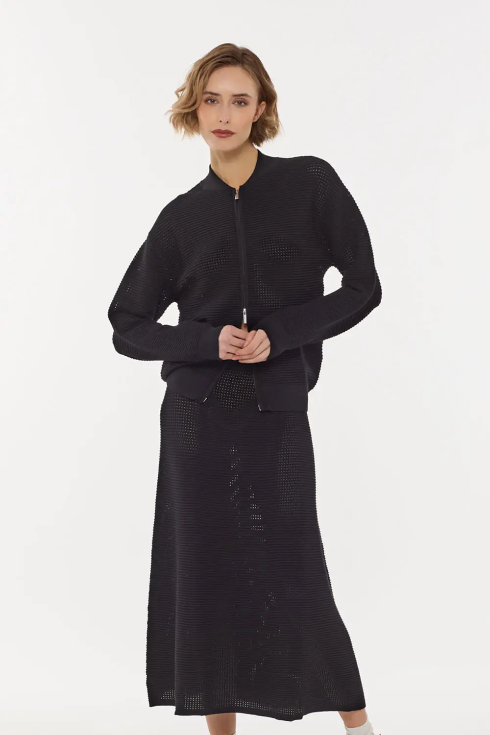 RENFIELDD560621_013_S26