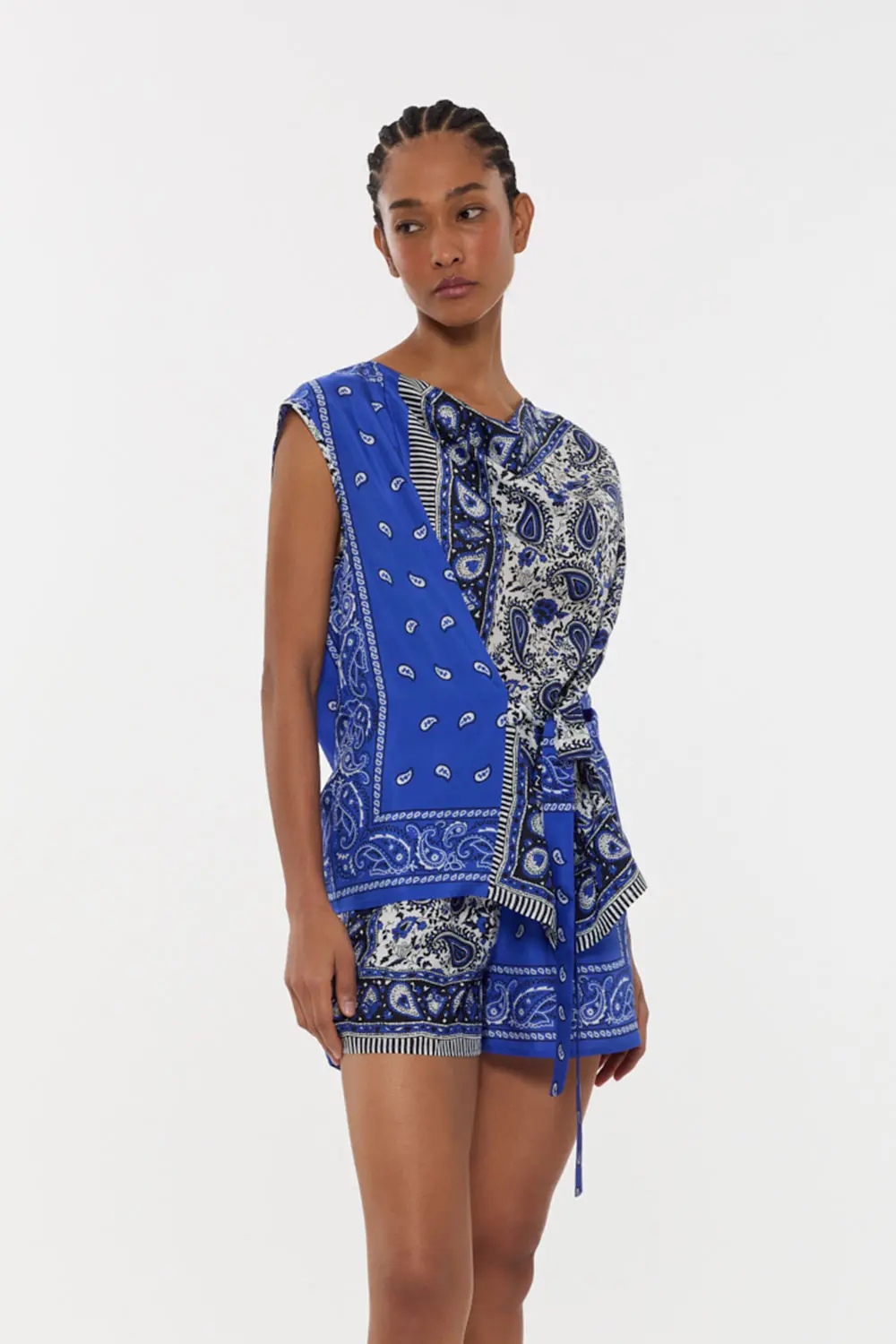 SHIELED311729_883_S26