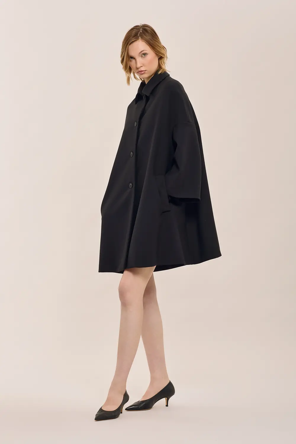 POETAD430389_013_A25