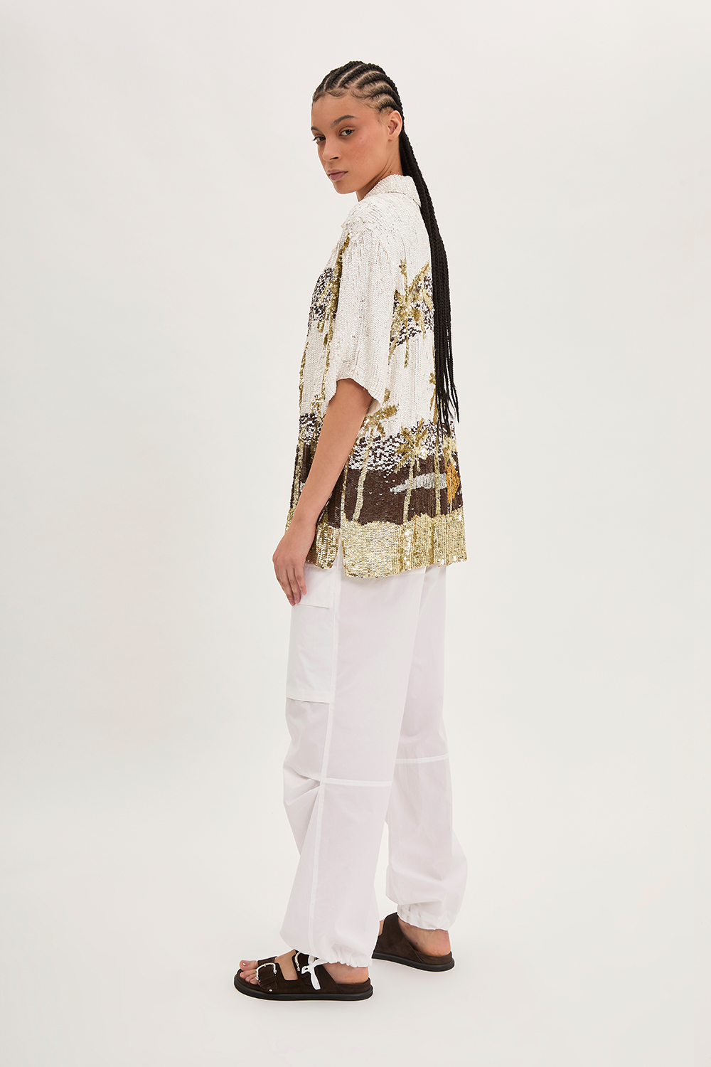 GUST24D380611_801_S24