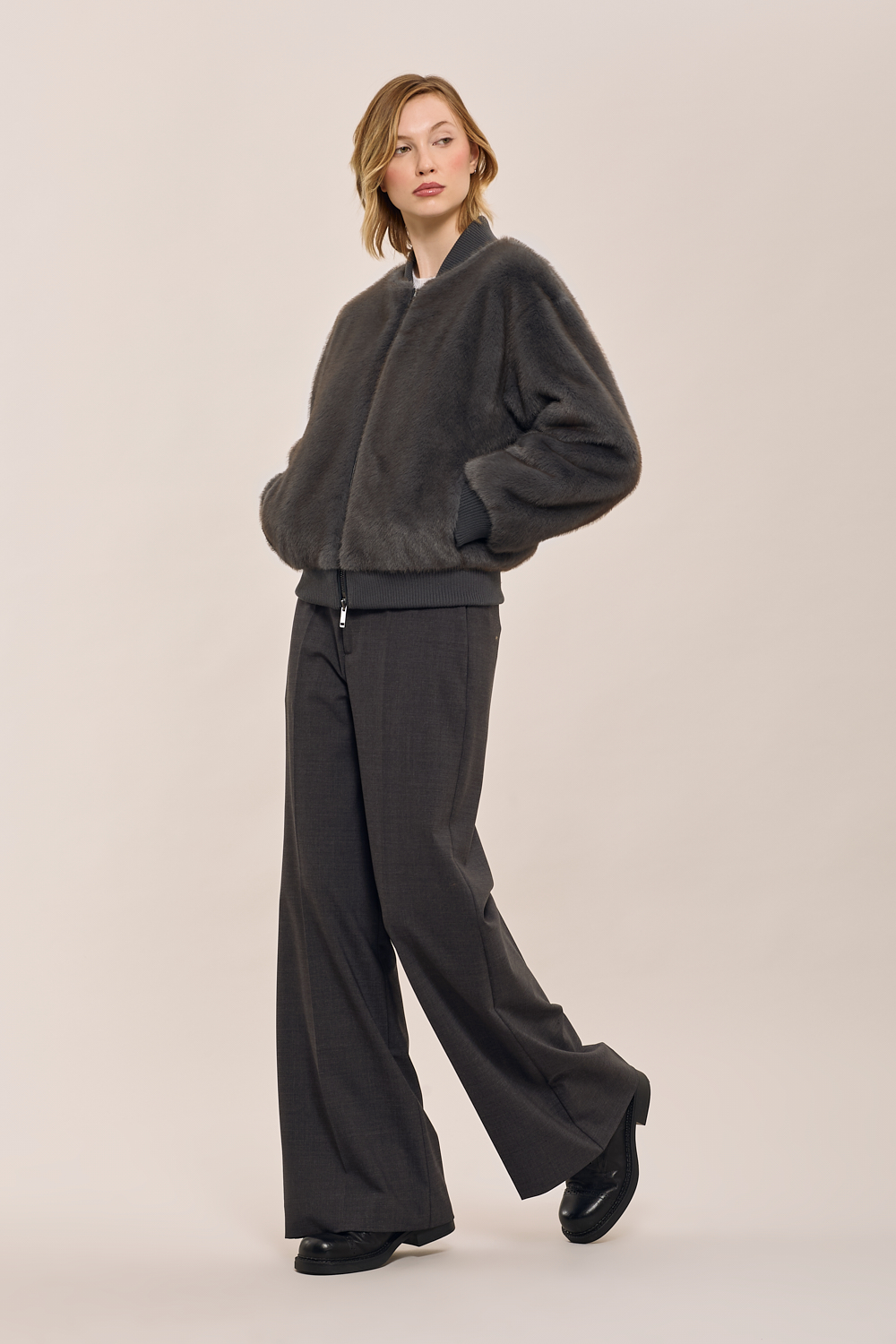 PULSED431754_823_A25,alt-1