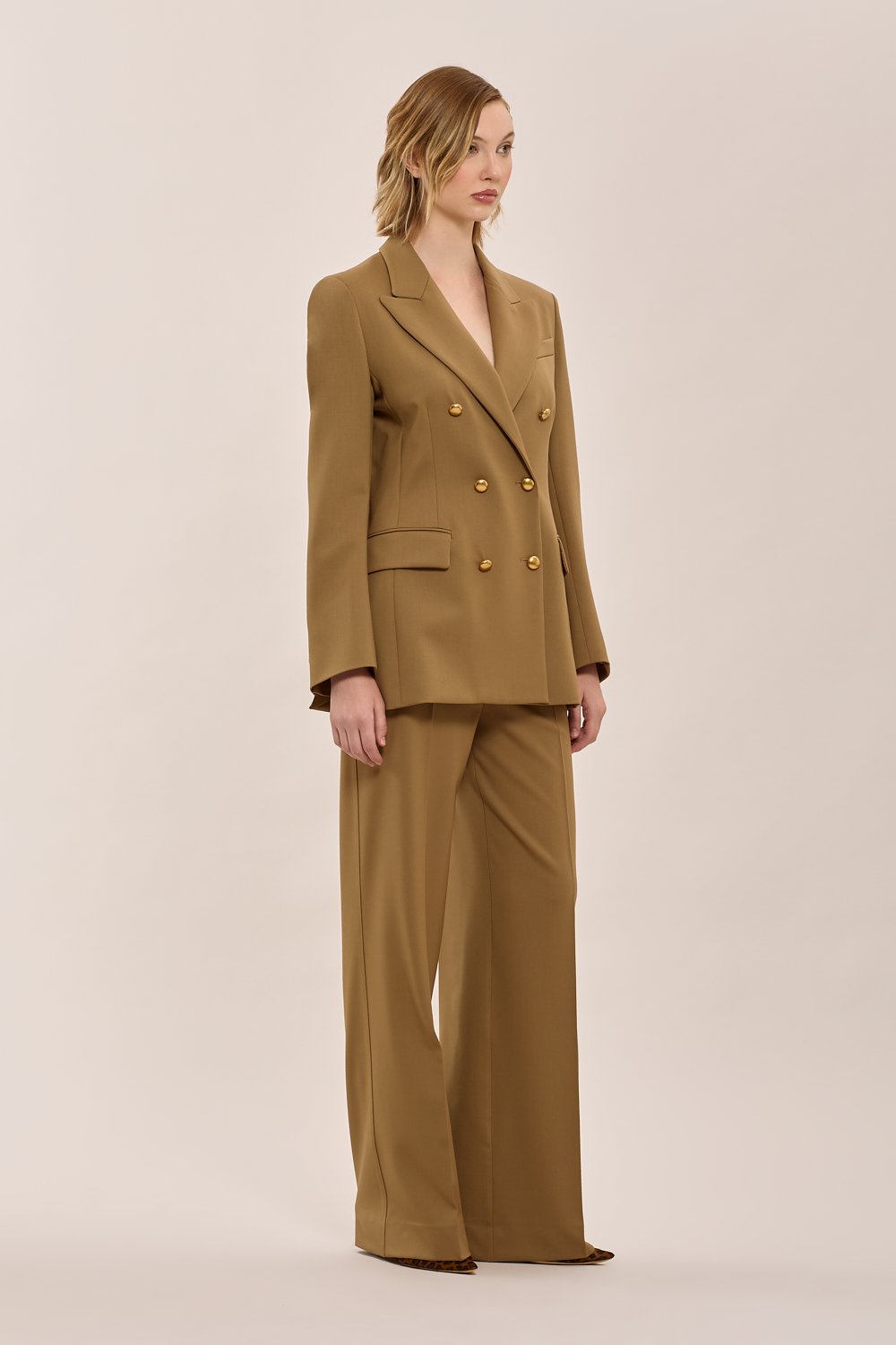 LILIUXY25D420436G_006_A25,alt-1