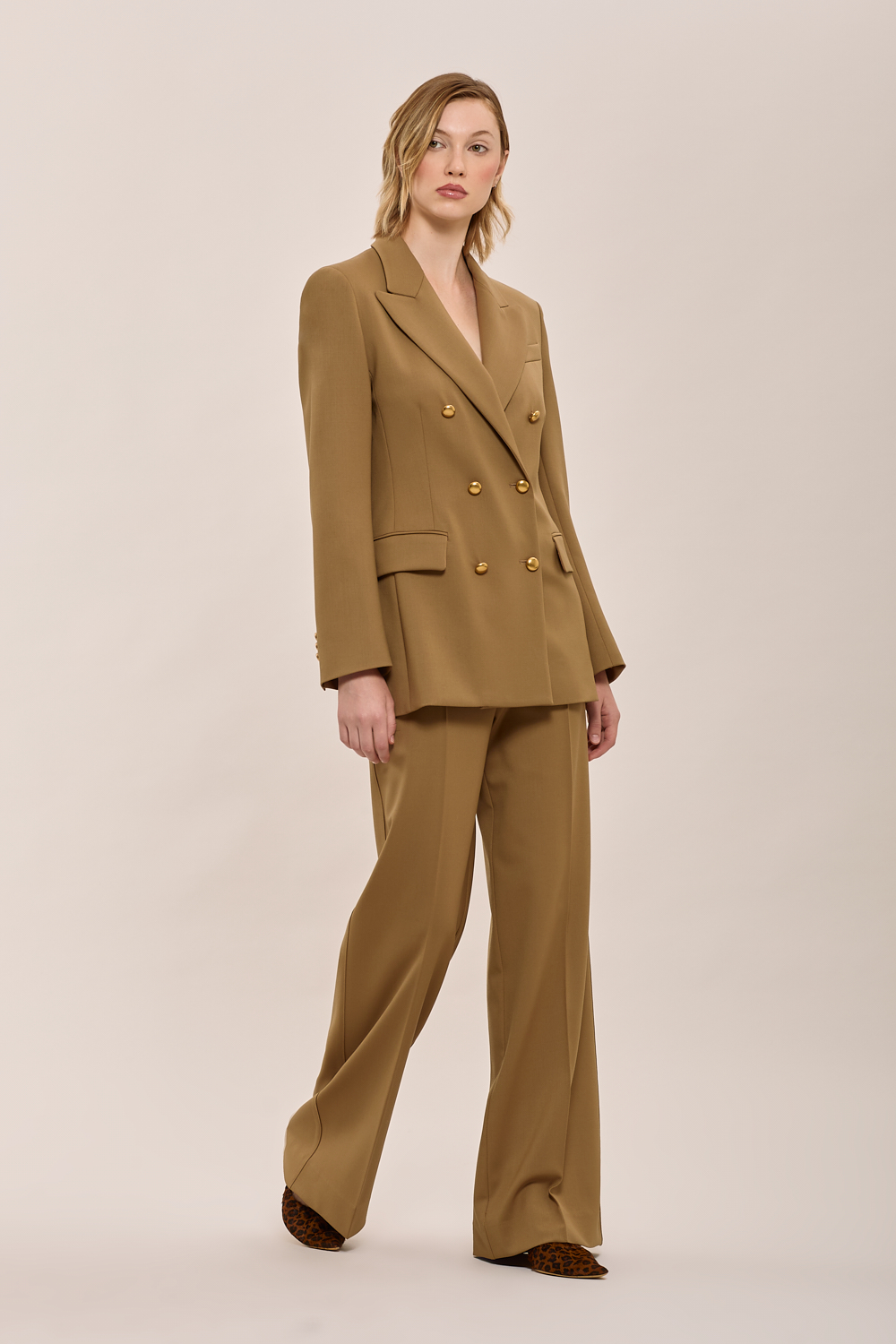 LILIUXY25D420436G_006_A25,alt-2