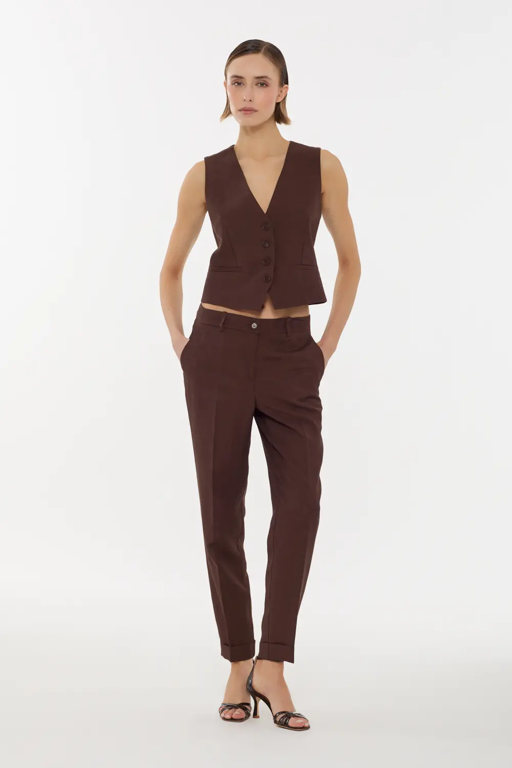 RAISA26D232443_008_S26