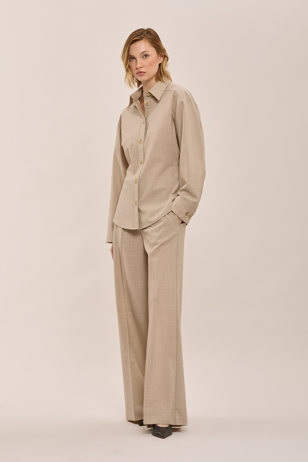 LUWOOLD381248_038_A25