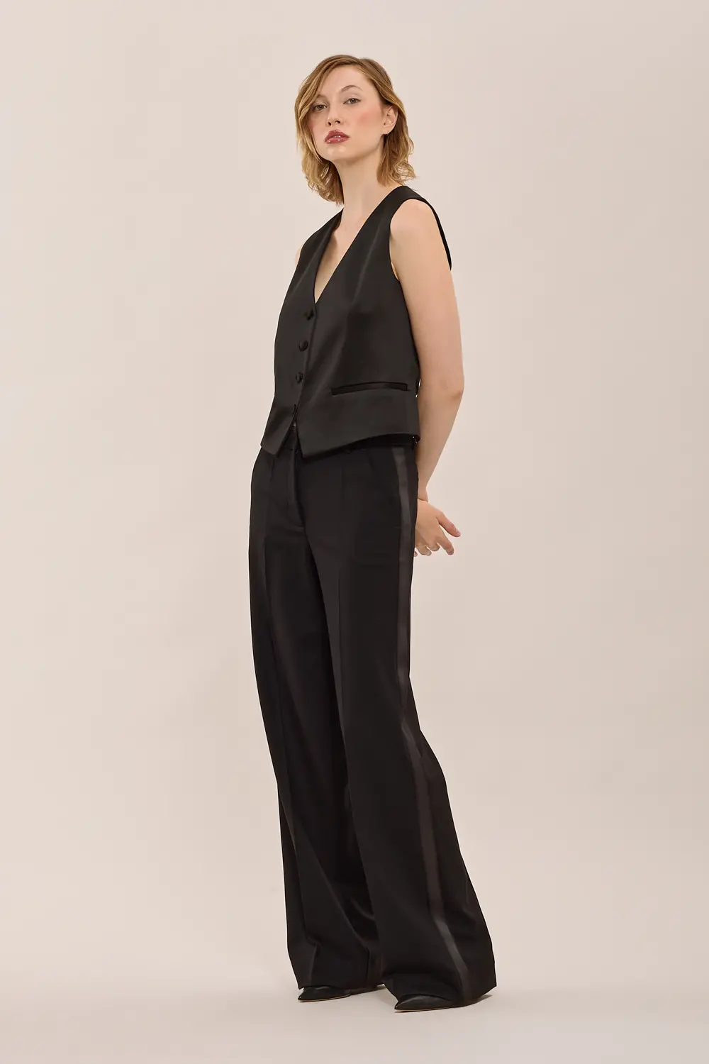 LILIUXY25D410039_013_A25