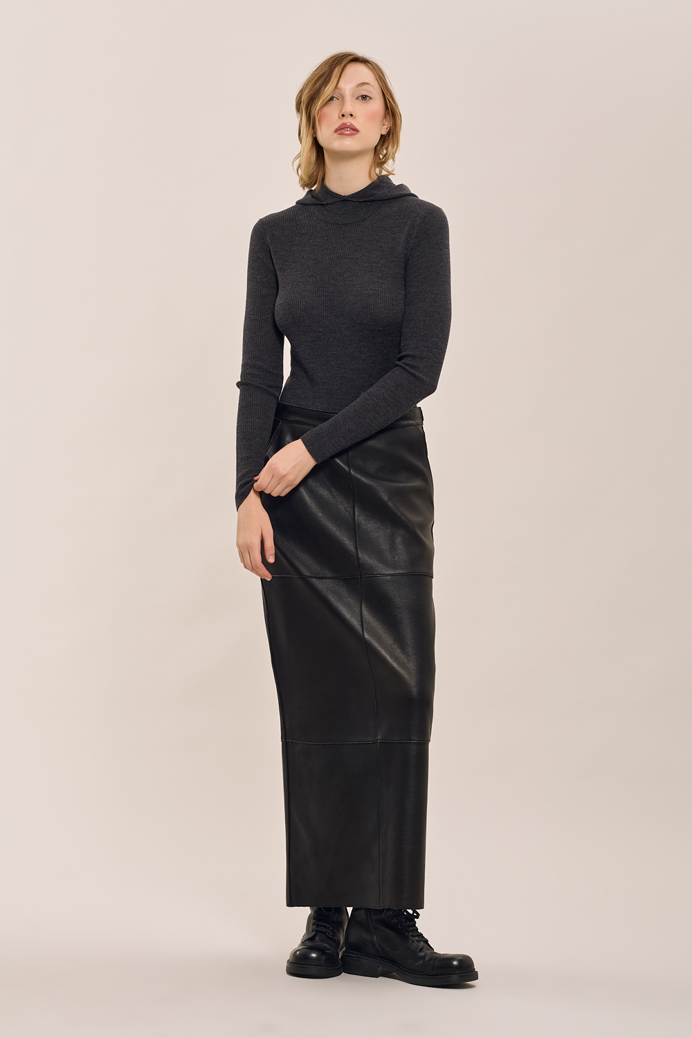 LEILA25D500713_020_A25,alt-1