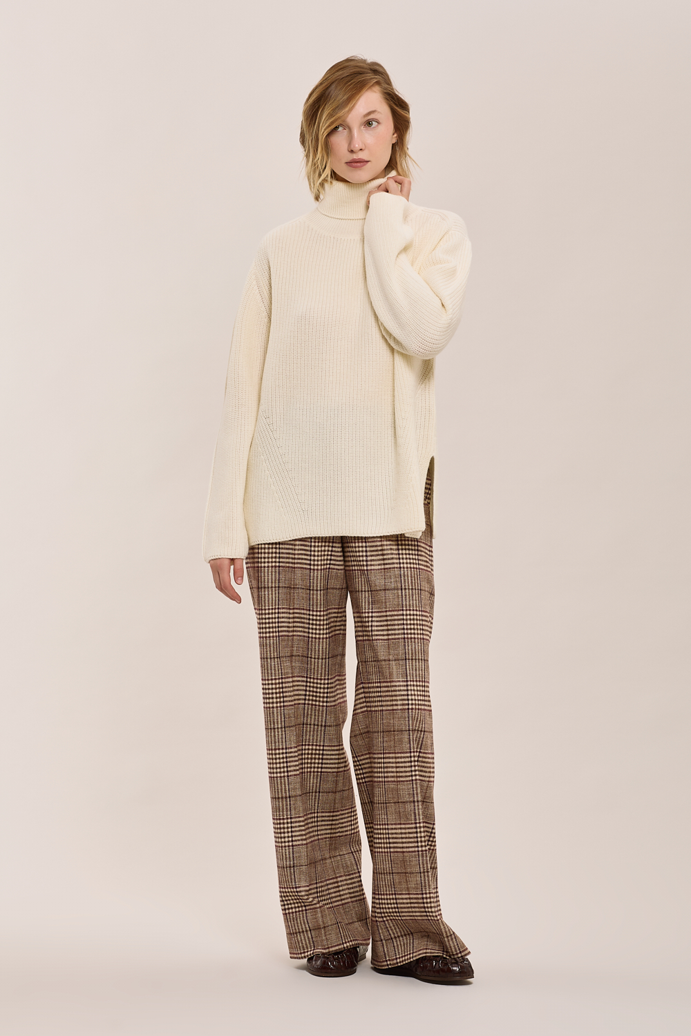 LADYBLUMD512950_002_A25