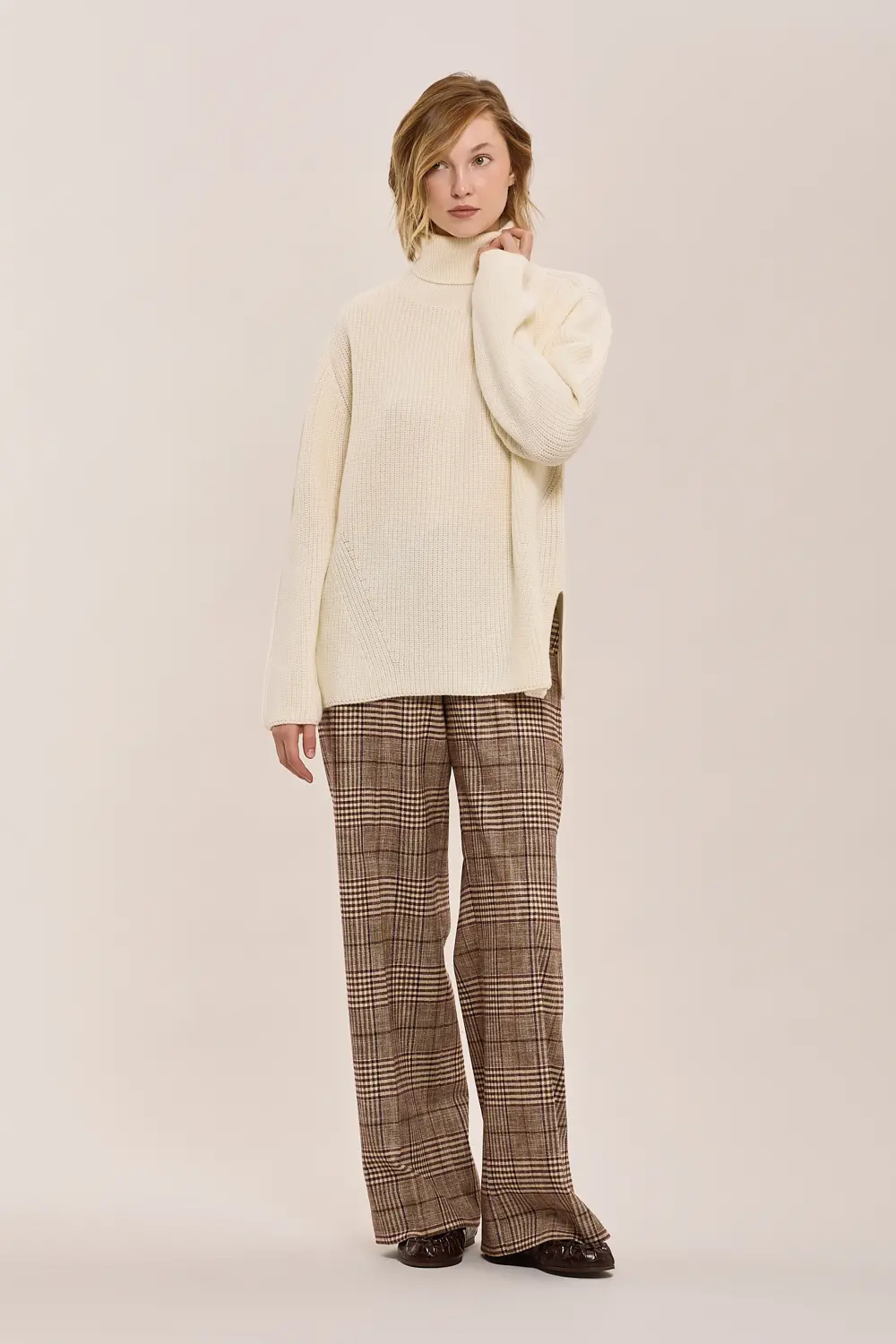 LADYBLUMD512950_002_A25