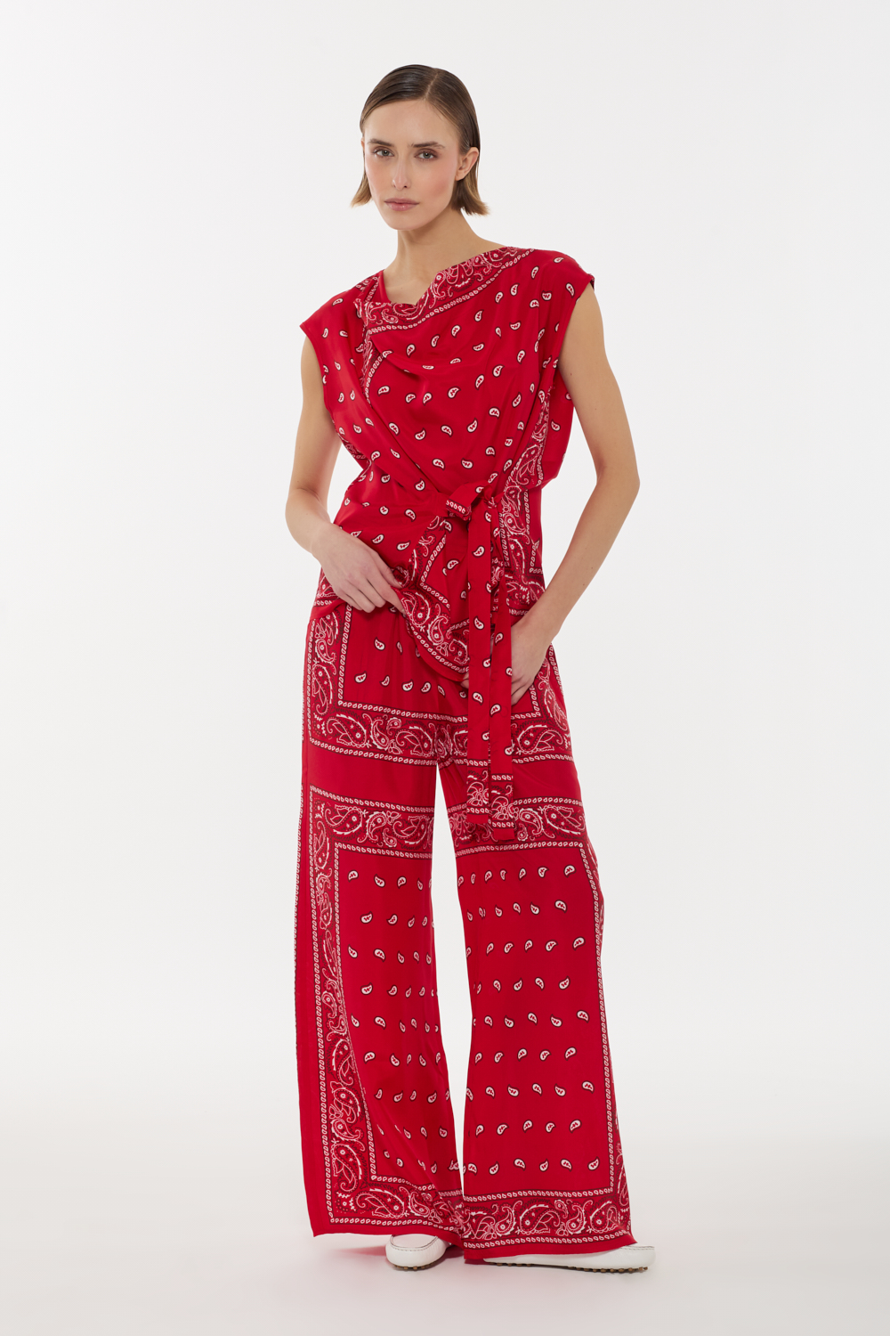 SOYD311729_809_S26,alt-1