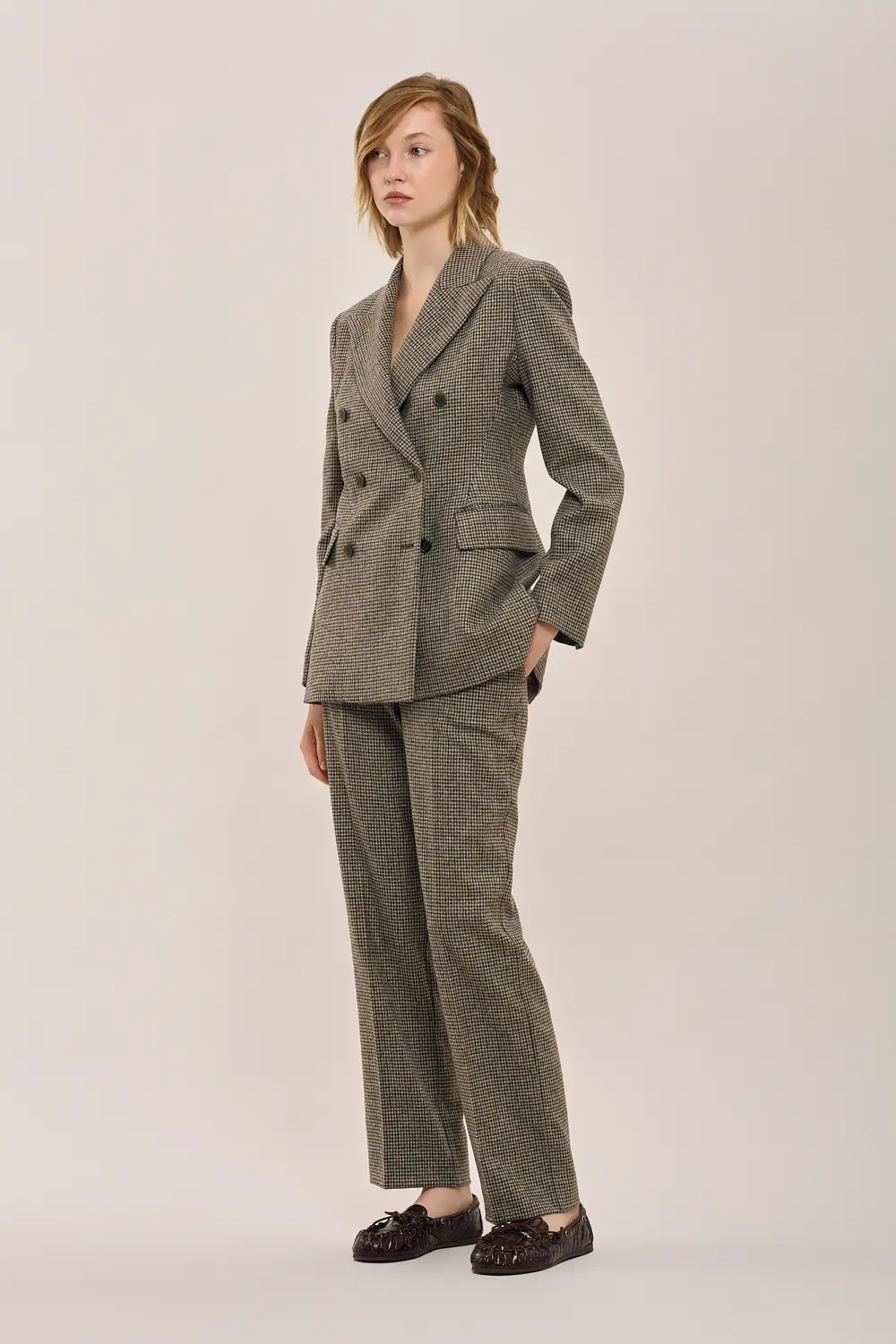 LICOLAD232474_808_A25