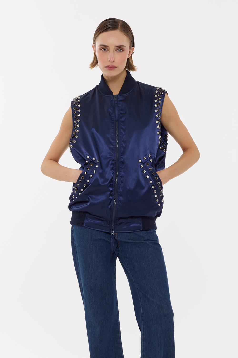 NASHVILLED431850B_012_S26,alt-1