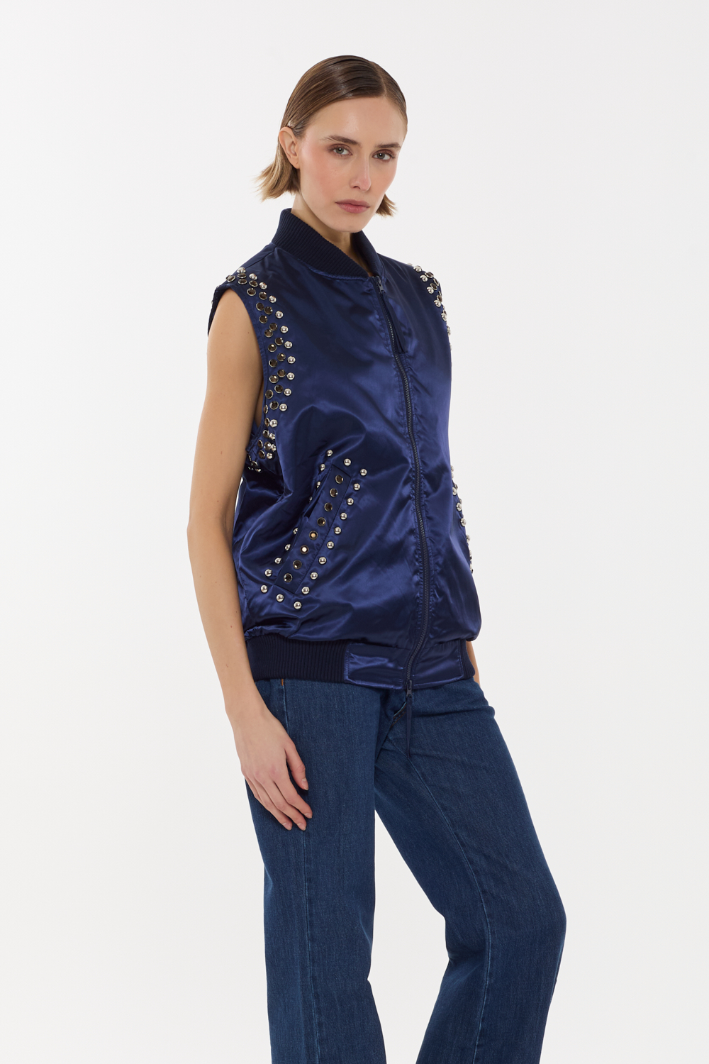 NASHVILLED431850B_012_S26