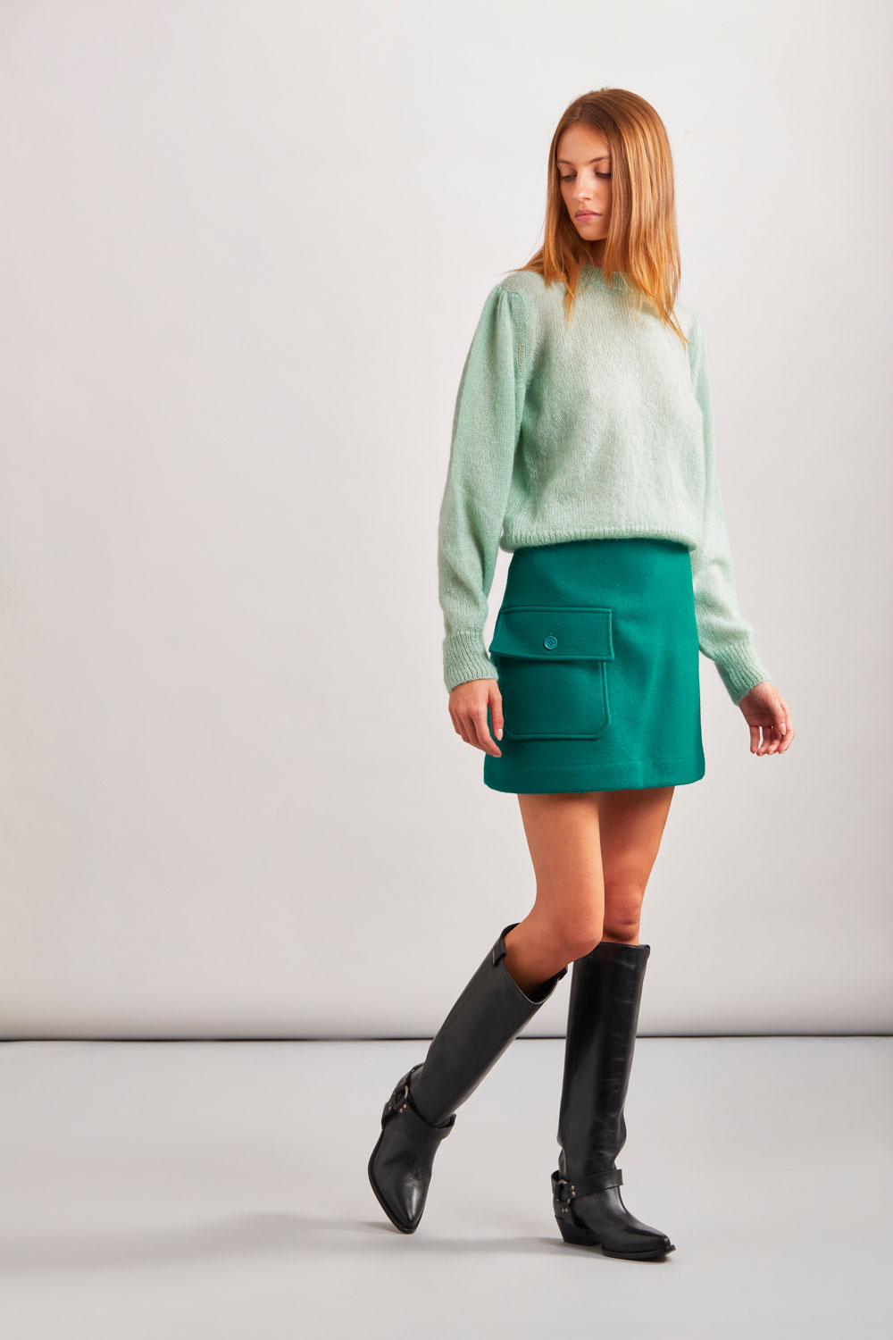 LANNAD630395_033_A22