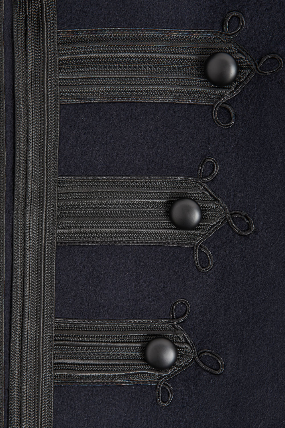 LEAK26D431939_012_A26,alt-1