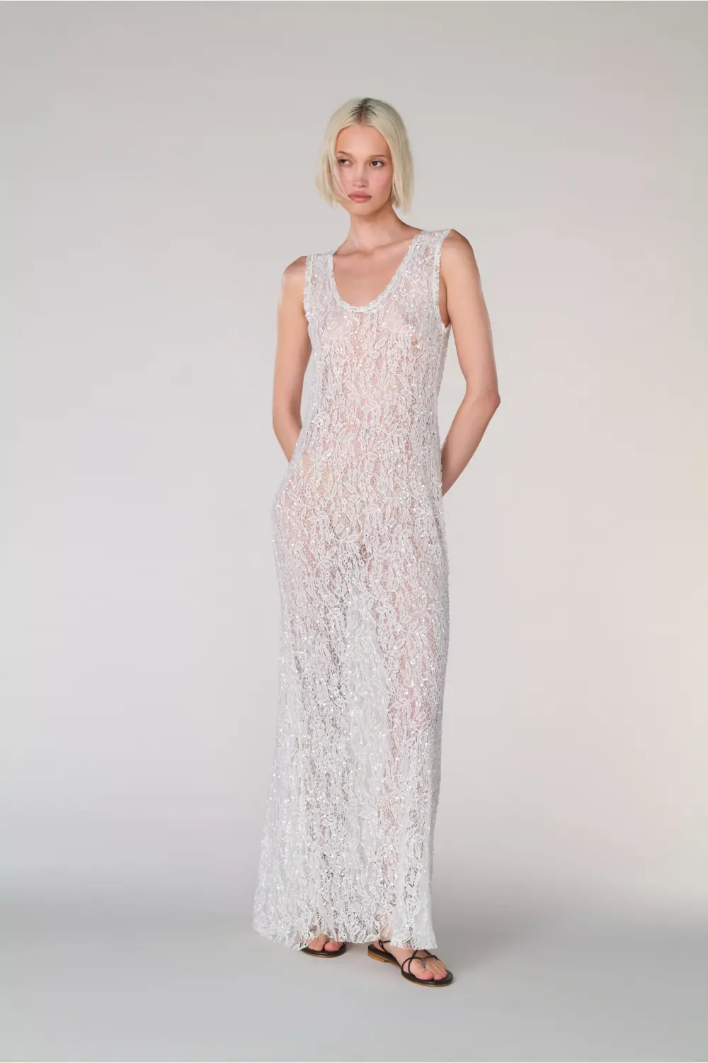 NOODLESD722562_002_S26