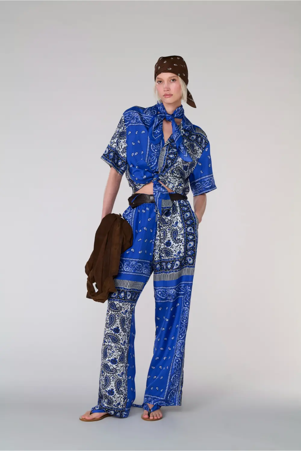 SHIELED230773_883_S26